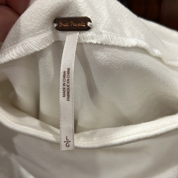 🎉Host Pick🎉 Free People puff sleeve top size L - Picture 4 of 5